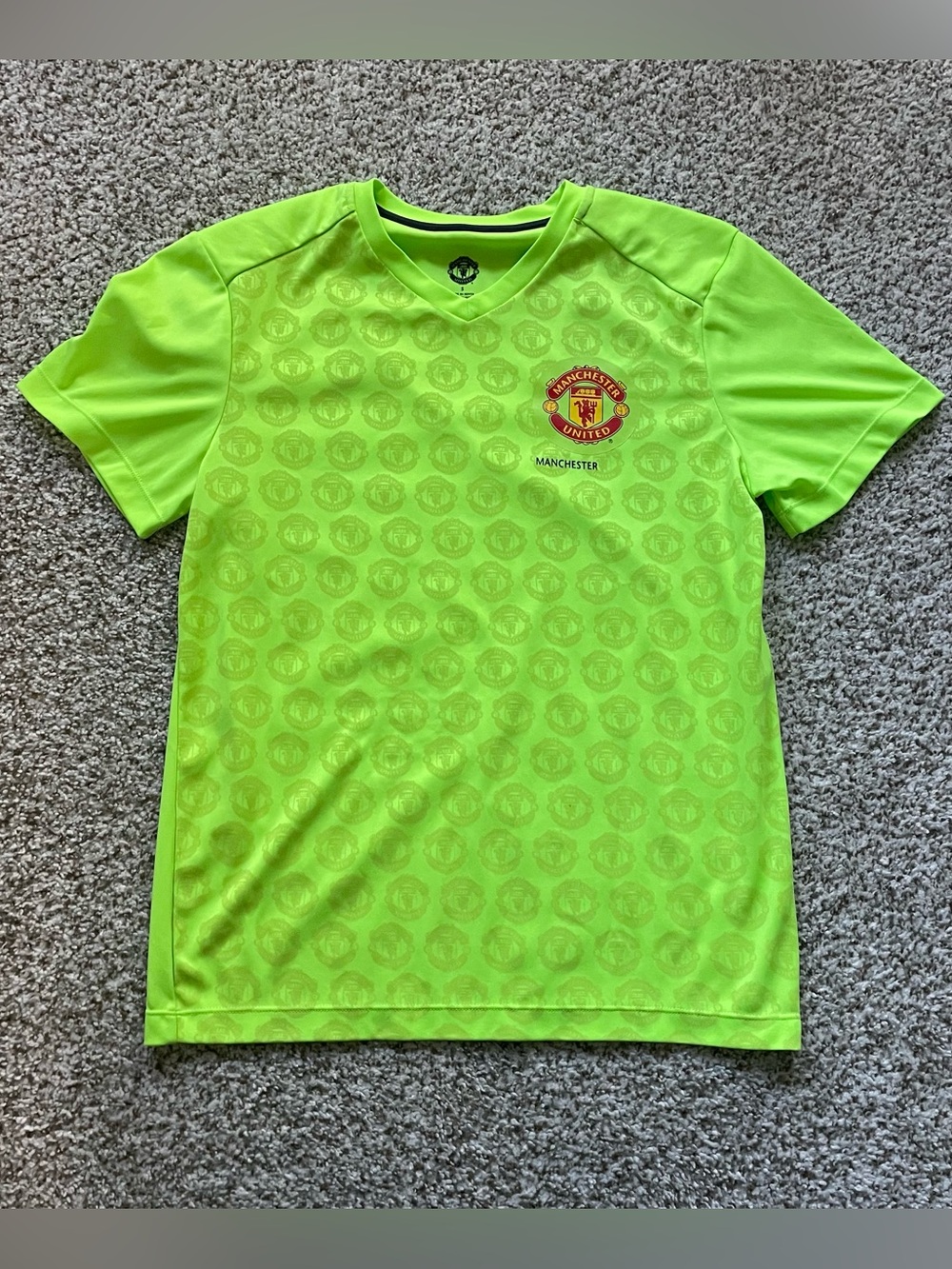 Manchester United Official MUFC Graphic Soccer T-Shirt Lime Green Men's Size S